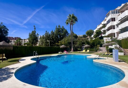 Piso en venta en Calahonda Mijas vistas al mar