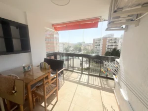 Terraza con vistas despejadas a la montaña en Fuengirola