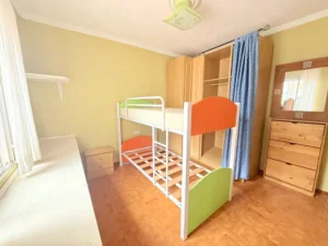 Dormitorio 2 amplio en apartamento céntrico en Mijas Pueblo