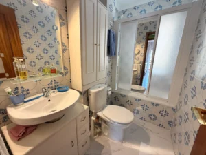 Piso de 3 dormitorios en Fuengirola con piscina y garaje