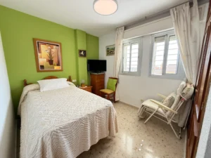 Piso de 3 dormitorios en Fuengirola con piscina y garaje