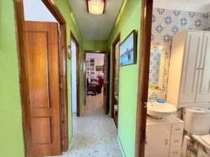 Piso de 3 dormitorios en Fuengirola con piscina y garaje