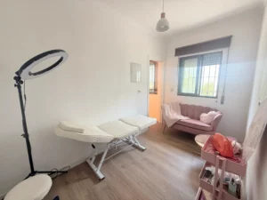 Dormitorio con armario empotrado chalet sierrezuela reformado